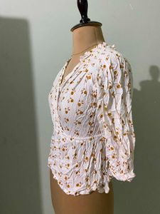 Chic White Floral Print Wrap Top