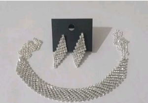 Sparkling Rhinestone Choker and Earring Set