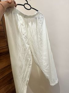 Elegant White Chikankari Kurta with Dupatta