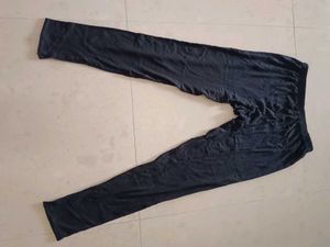 8 leggings and 1 pant
