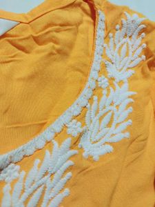 💛Vibrant Yellow Chikankari Kurta🤍