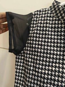 Houndstooth Top new without tag L