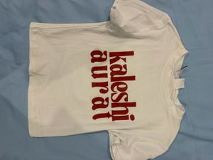 Kaleshi Aurat Graphic T-Shirt