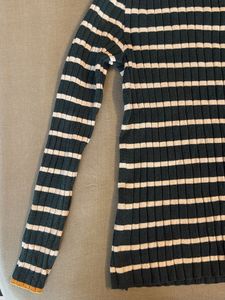 Green &amp; White Striped Ribbed Sweater