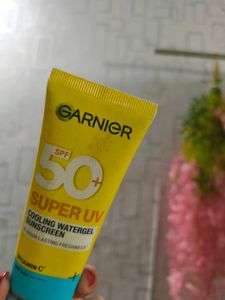 Garnier Super UV Cooling Watergel Sunscreen