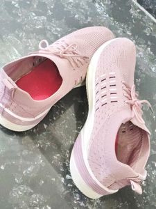 ❤ Nice stylish Shoes &amp; 4-Socks😍