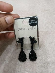 Elegant Black Drop Earrings