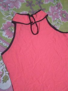 Coral Sleeveless Top with Collar Detail
