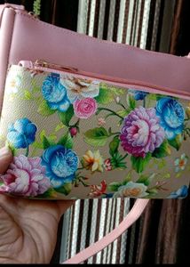 Sling Bag 🛍️