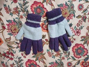 Cozy Striped Gloves