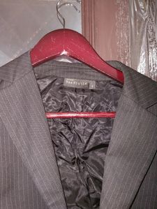Van Huesen Blazer And Pant Women