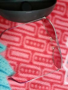 Stylish Aviator Sunglasses with Pink Lenses
