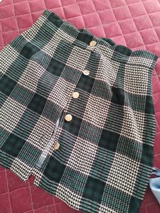 Wom Short Skirt