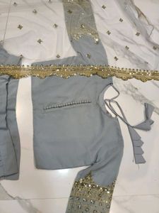 Elegant Grey Embroidered Kurta 3psSet