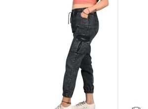 Women Cargo Joggers
