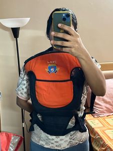 Baby Carrier with adjustable straps