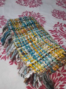 Woolen muffler for women