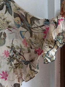 Floral Print Ruffle Sleeve top