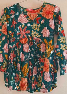 Chic Floral Print V-Neck Top