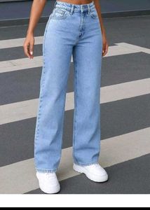 Light Wash Wide Leg Jeans