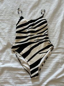 H&amp;M Stylish Zebra Print One-Piece Swimsuit