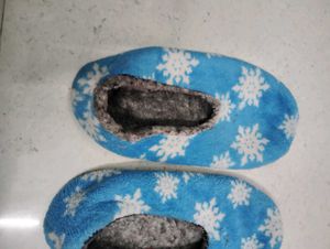 Cute Blue Snowflake Slippers