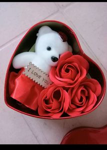 Heart Shape Tin Cute Box For Gift And Showpiece