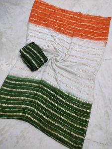 make ur independence day more spcl.with this beautiful saree..no offer.nd bargning plz..fix rate gt