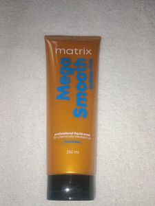Matrix Mega Smooth Liquid mask