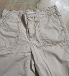 St. John's Bay women's khaki cargo shorts
