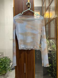 blue mesh top