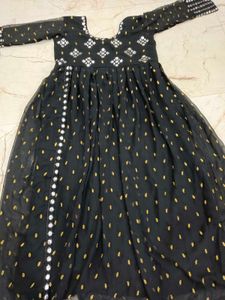 Elegant Black Kurta Set with Mirror Details L