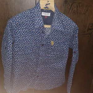 US polo Assn shirt for boys. Age 5yrs.