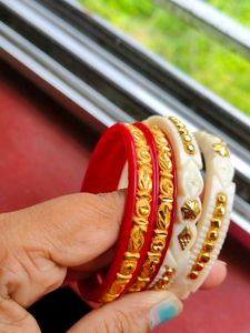 Traditional Shakha Pola Bangles