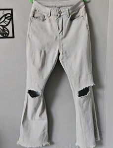 Savana Light blue ripped bootcut jeans