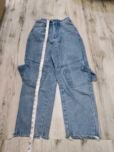 Ma3980 Sabrin cargo jeans waist 22 inches