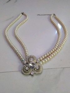 Beautiful White Pearls Necklace ❤️