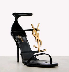 Yves Saint Laurent  Patent Heels