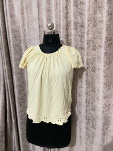 Cute Eyelet Detail Puff Sleeve Top