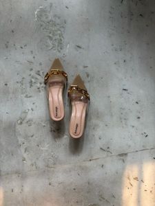 Chic Chain Detail Pointed Toe Mules