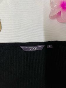 Black Ribbed Sweetheart Neck Top