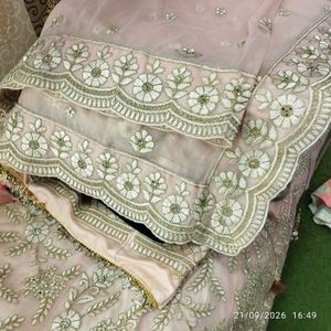 amita lehenga