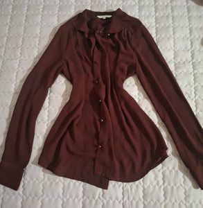Chic Maroon Button-Up Blouse