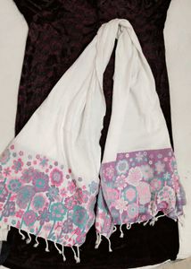 Very Beautiful N Comfortable Woolen Kashmiri Scarf