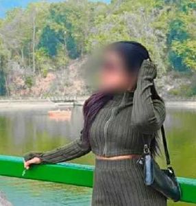 Ribbed Zip-Up Cropped Jacket