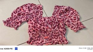 Chic Leopard Print Puff Sleeve Top