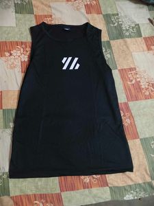 combo graphic vest