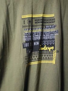 combo of olive green and black t shirt roadster