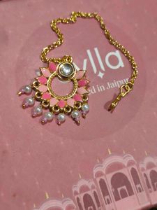 Exquisite Pearl &amp; Kundan Maang Tikka