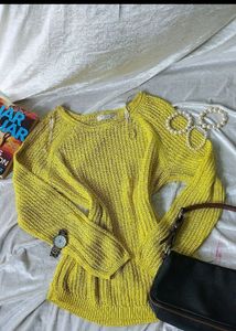 Forever 21 Sweat Shirt
